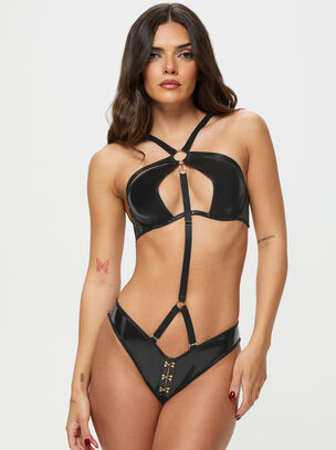 Inviting Crotchless Set